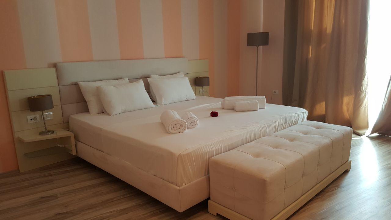 Ventus Harbor Hotel Durrës Exterior foto
